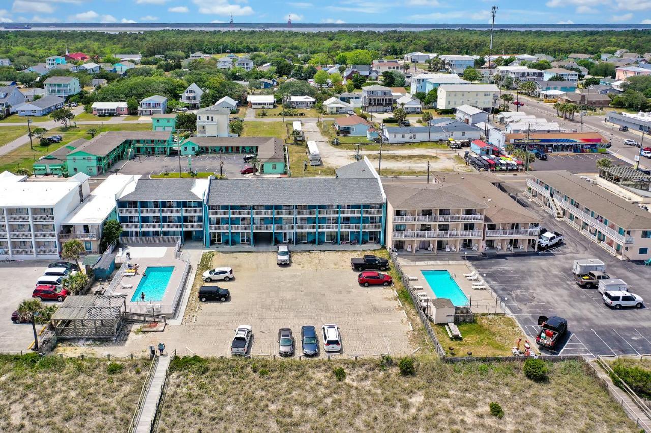 Admiral'S Quarters Motel Kure Beach Eksteriør billede