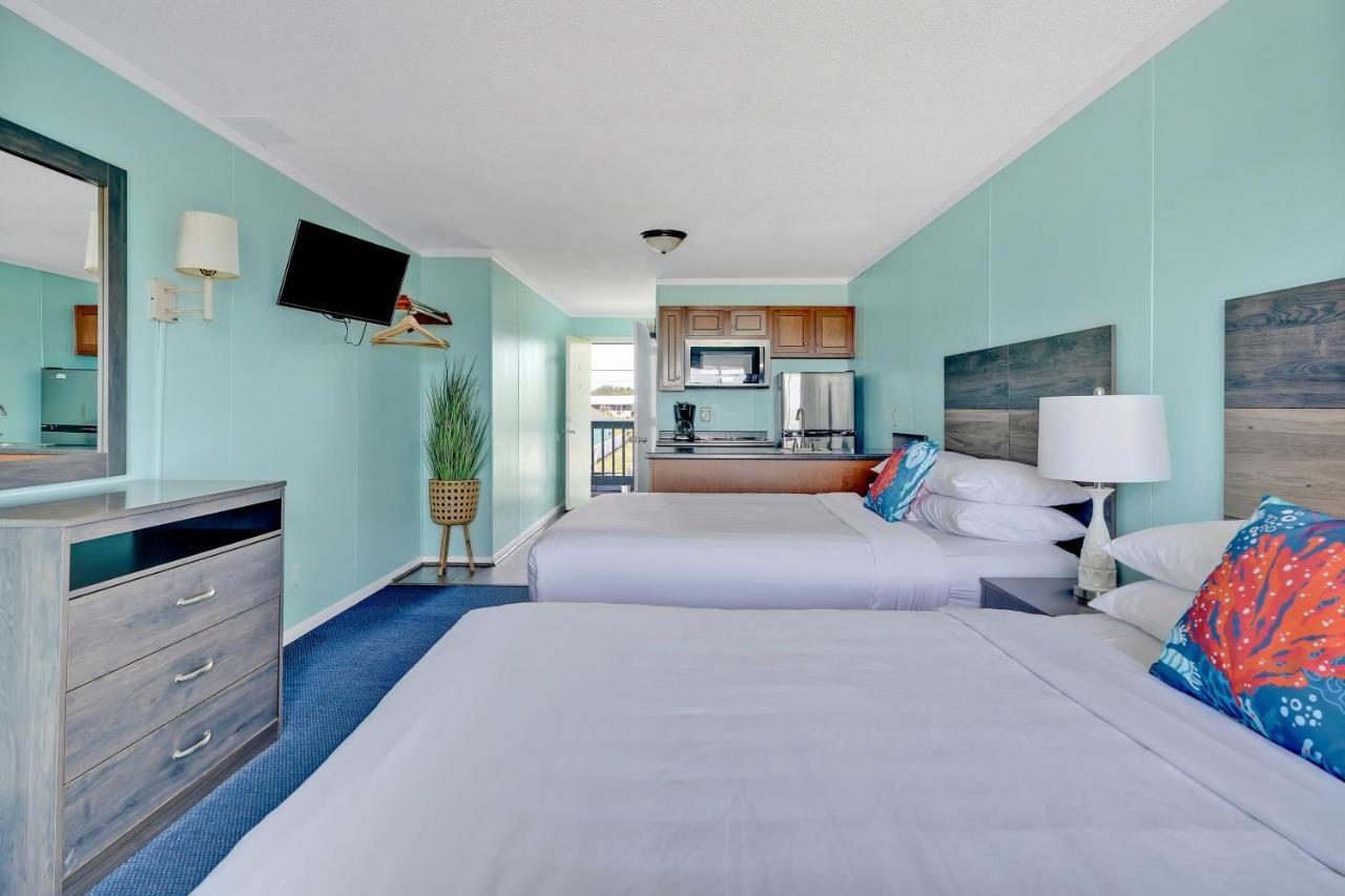 Admiral'S Quarters Motel Kure Beach Eksteriør billede