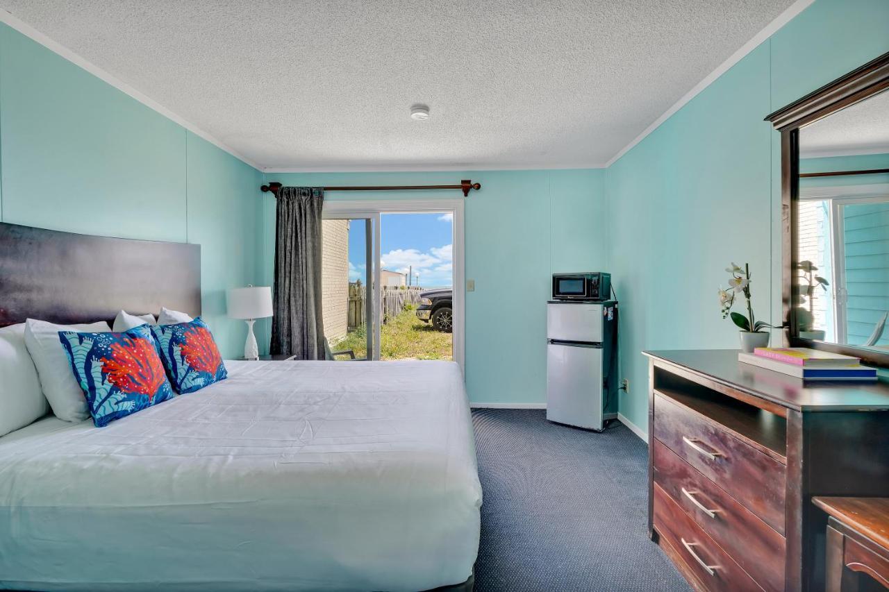 Admiral'S Quarters Motel Kure Beach Eksteriør billede